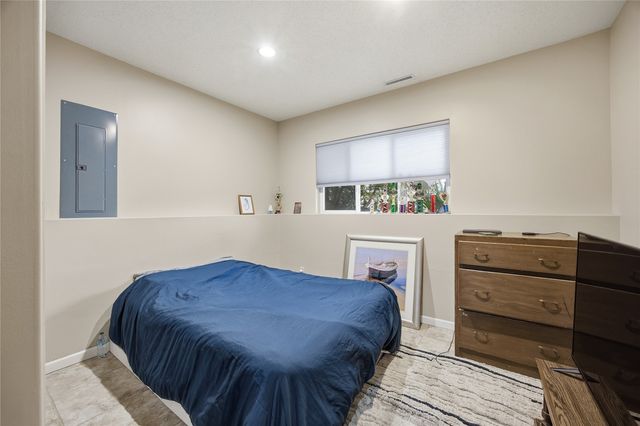 206 Longworth Avenue, Alburnett, IA 52202