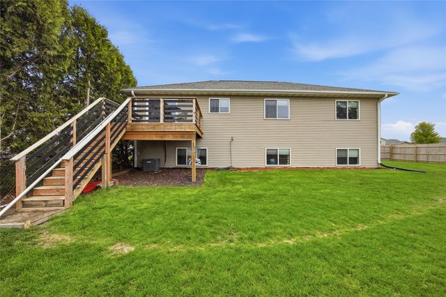 206 Longworth Avenue, Alburnett, IA 52202