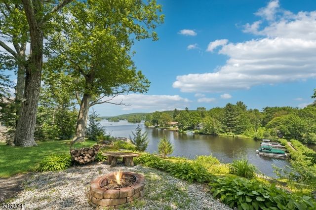 42 Witte Rd, West Milford Twp., NJ 07421