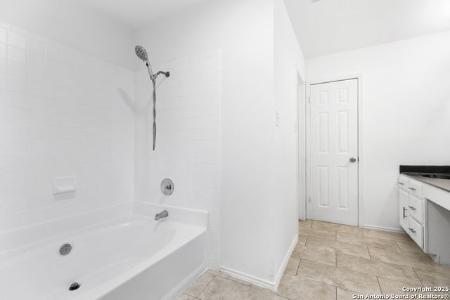 13126 Feather Point, San Antonio, TX 78233