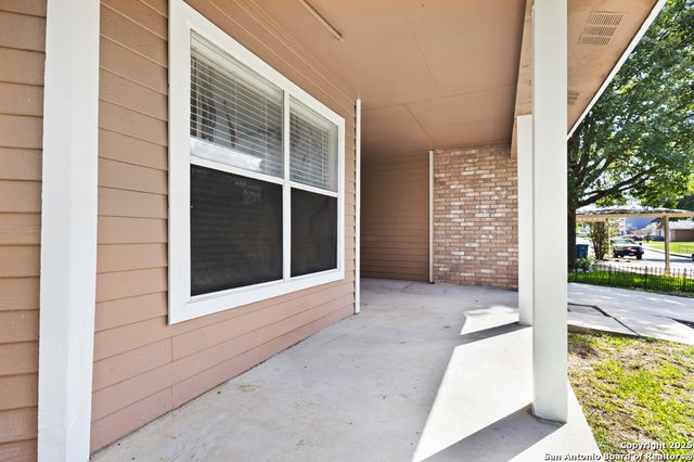 13126 Feather Point, San Antonio, TX 78233