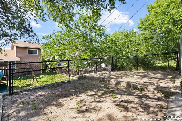 13126 Feather Point, San Antonio, TX 78233