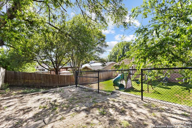 13126 Feather Point, San Antonio, TX 78233