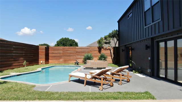 6811 Ledyard Drive, Dallas, TX 75248
