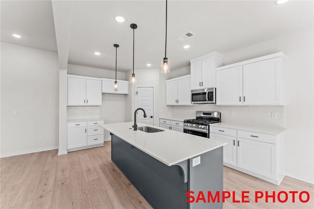 2795 Relaxation Avenue, Springdale, AR 72764