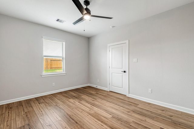 15650 Honey Cove Drive, Conroe, TX 77303