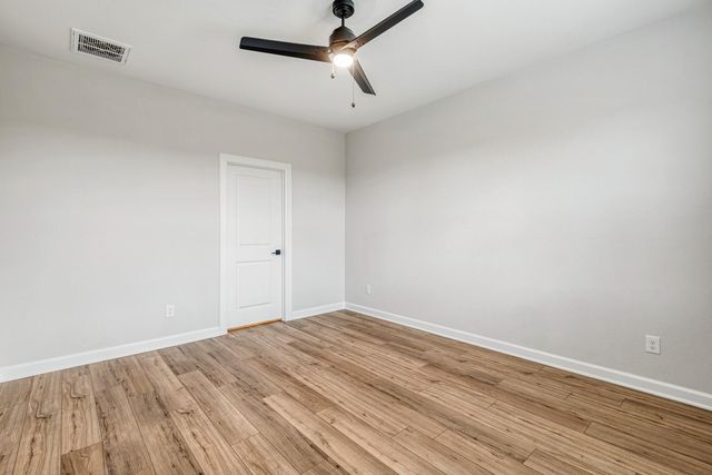 15650 Honey Cove Drive, Conroe, TX 77303