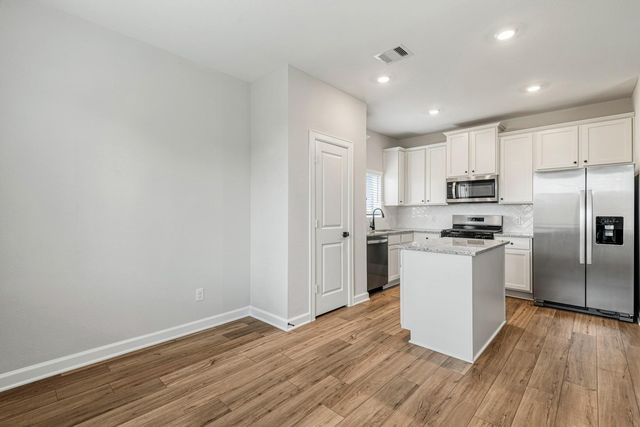 15650 Honey Cove Drive, Conroe, TX 77303