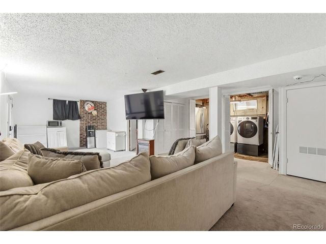 3341 W 92nd Pl, Westminster, CO 80031