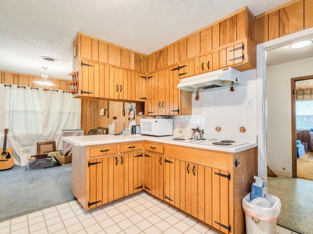 12900 Lowden LN, Manchaca, TX 78652