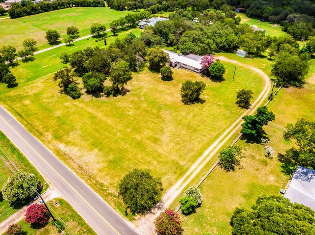 12900 Lowden LN, Manchaca, TX 78652