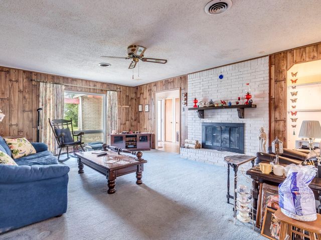 12900 Lowden LN, Manchaca, TX 78652