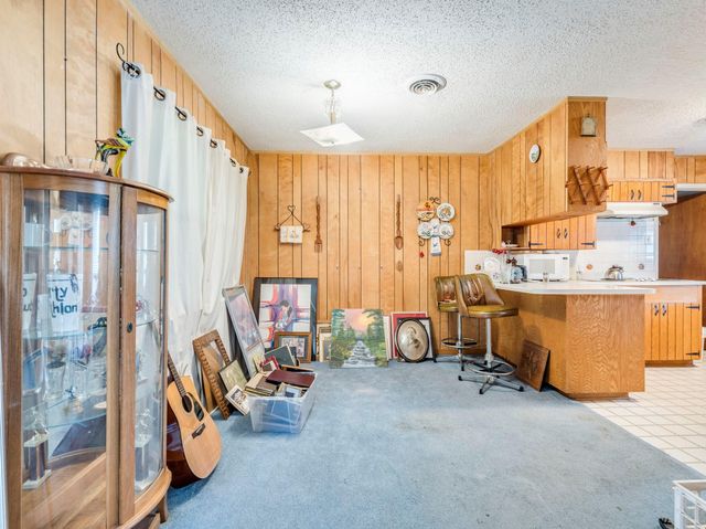 12900 Lowden LN, Manchaca, TX 78652