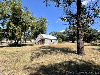 212 N Mayes Street, Locust Grove, OK 74352
