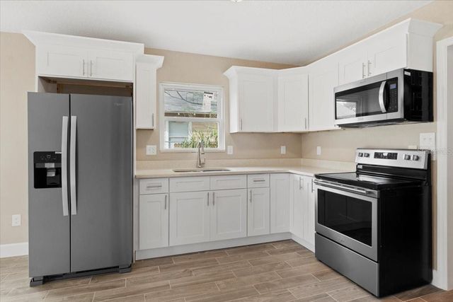 2810 6TH STREET S, St Petersburg, FL 33705