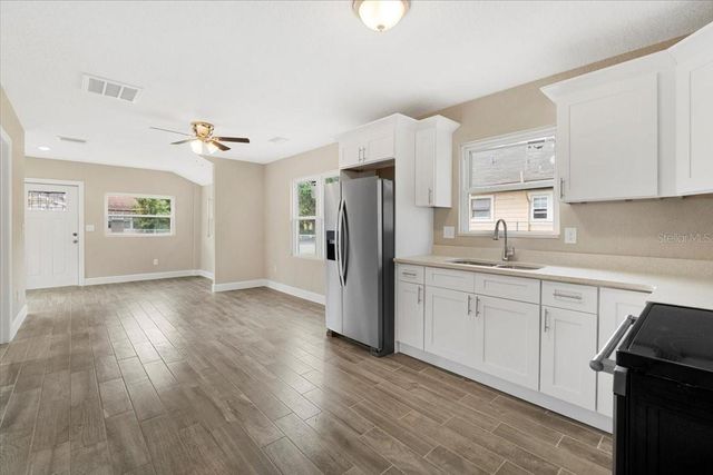 2810 6TH STREET S, St Petersburg, FL 33705