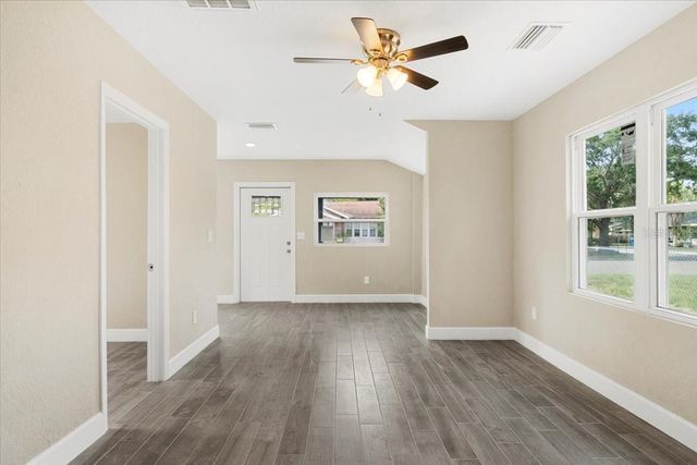 2810 6TH STREET S, St Petersburg, FL 33705