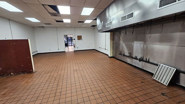 7350 S Stony Island Avenue 7350, Chicago, IL 60649