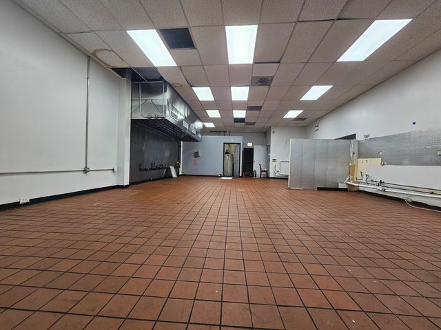 7350 S Stony Island Avenue 7350, Chicago, IL 60649