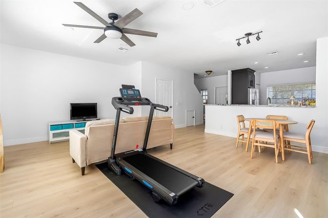 9500 Stanley Lane, Tamarac, FL 33321