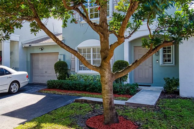 9500 Stanley Lane, Tamarac, FL 33321