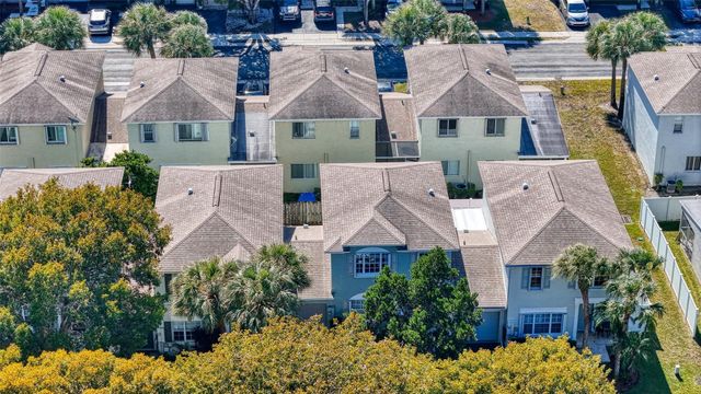 9500 Stanley Lane, Tamarac, FL 33321