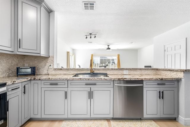 9500 Stanley Lane, Tamarac, FL 33321