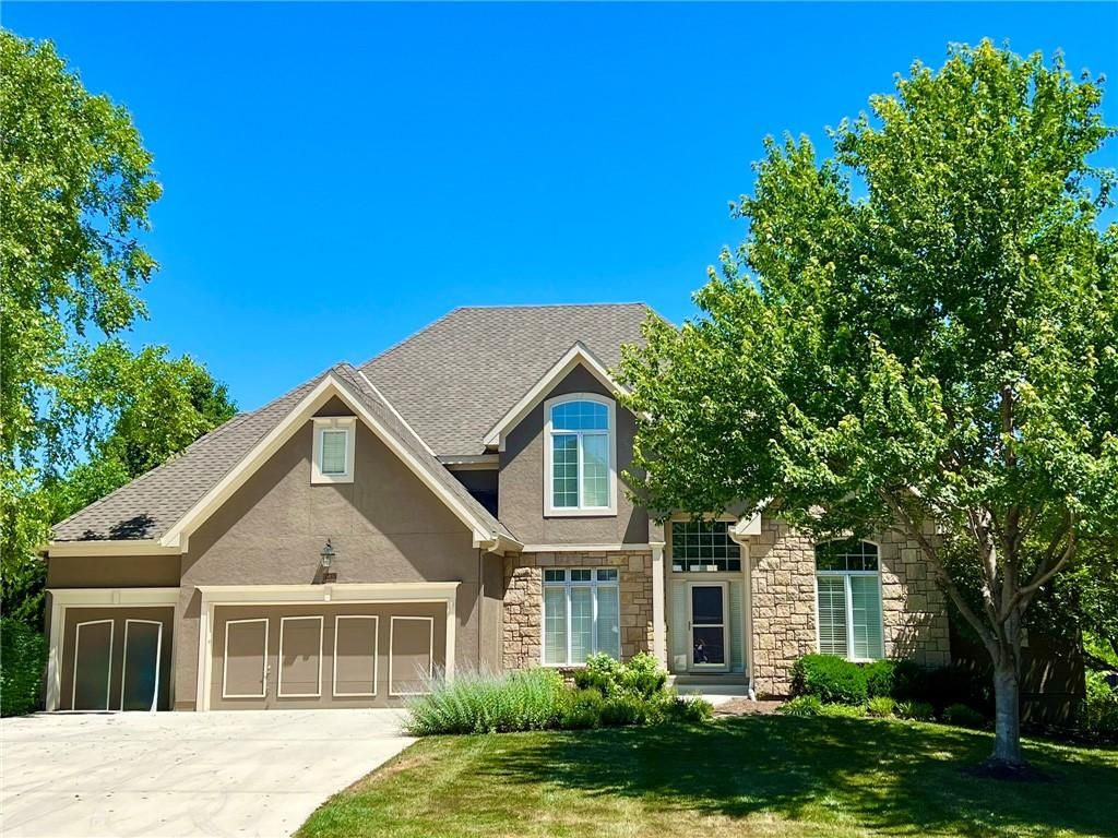 15457 Iron Horse Circle, Leawood, KS 66224