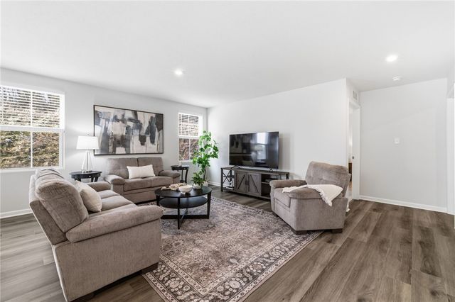 135 Alta Vista Dr, Findlay Twp, PA 15126