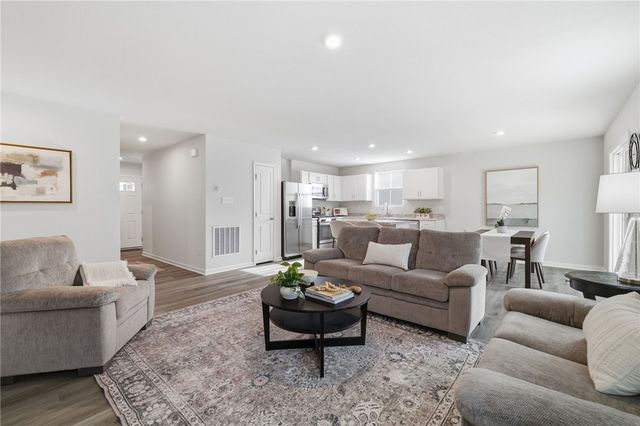 135 Alta Vista Dr, Findlay Twp, PA 15126