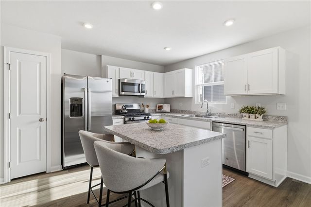 135 Alta Vista Dr, Findlay Twp, PA 15126