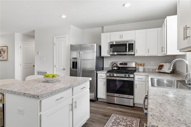 135 Alta Vista Dr, Findlay Twp, PA 15126