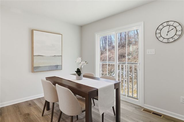 135 Alta Vista Dr, Findlay Twp, PA 15126