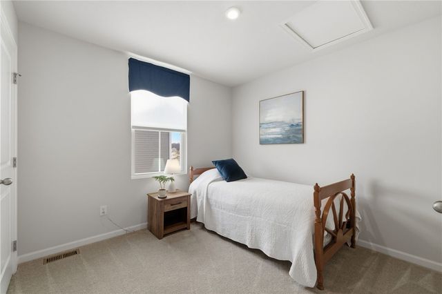 135 Alta Vista Dr, Findlay Twp, PA 15126