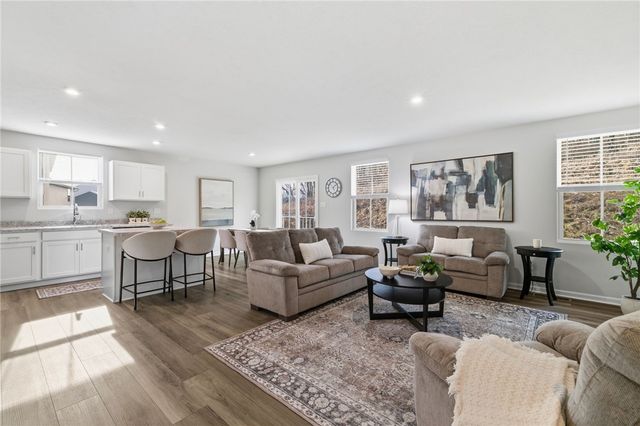 135 Alta Vista Dr, Findlay Twp, PA 15126