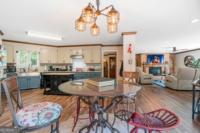 160 Vonron Drive, Macon, GA 31210