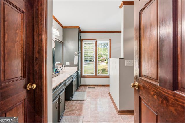 160 Vonron Drive, Macon, GA 31210
