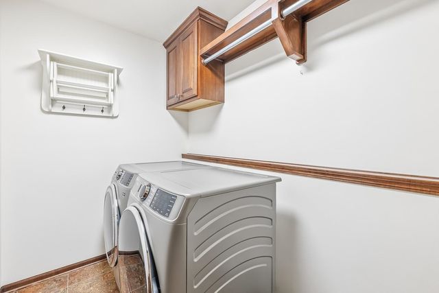 714 N Deerfield Ct, Andover, KS 67002