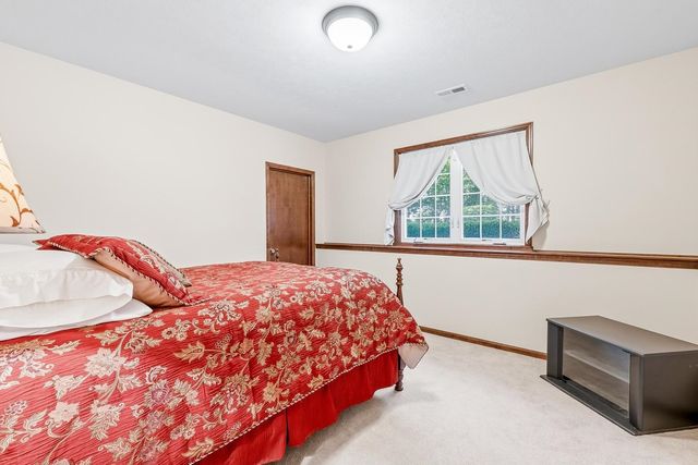 714 N Deerfield Ct, Andover, KS 67002