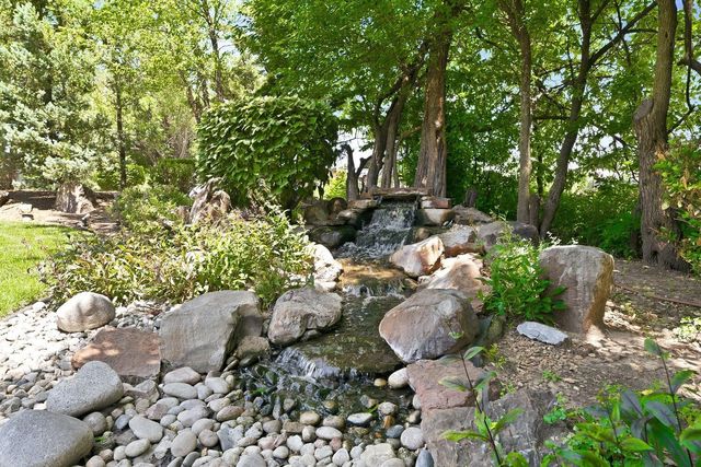 714 N Deerfield Ct, Andover, KS 67002