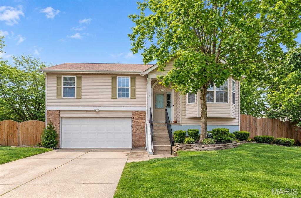 105 Christina Marie Drive, O'fallon, MO 63368