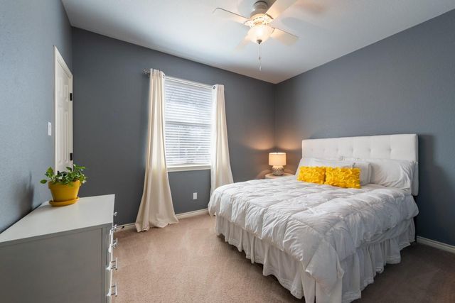 502 Carriage Oaks DR, Liberty Hill, TX 78642