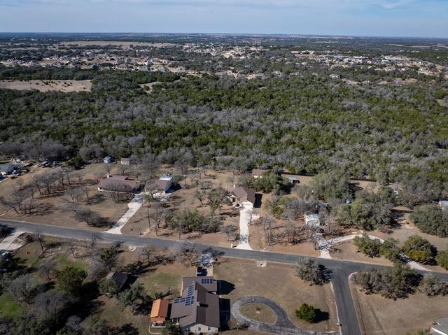 502 Carriage Oaks DR, Liberty Hill, TX 78642