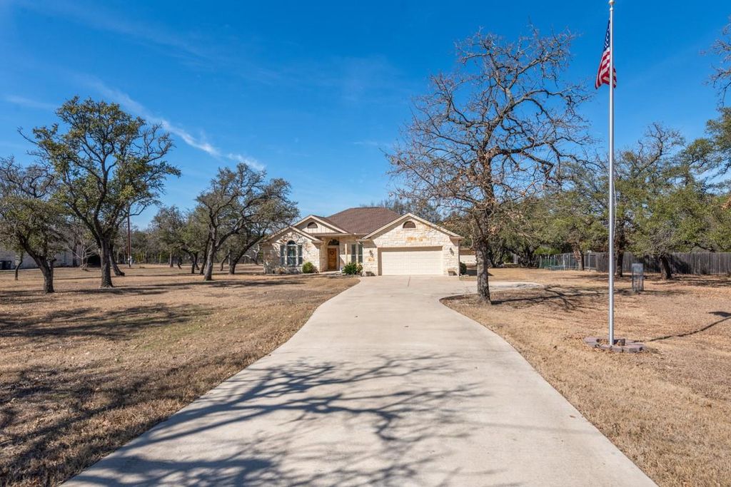 502 Carriage Oaks DR, Liberty Hill, TX 78642