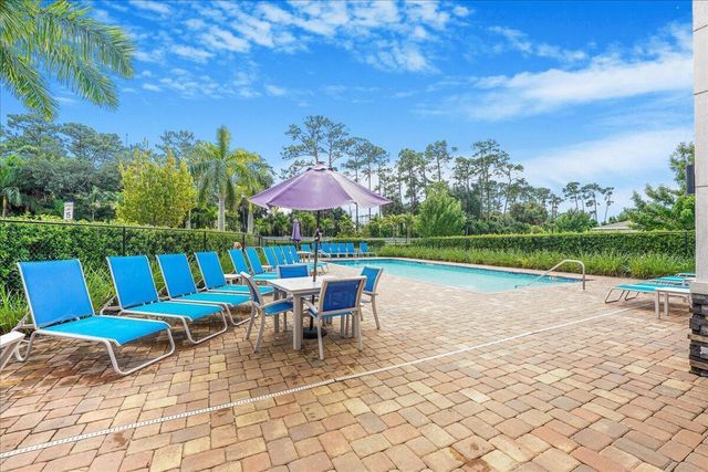 6818 Pointe Of Woods Drive, West Palm Beach, FL 33413