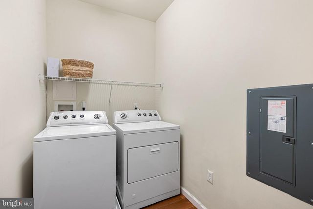 226 BREEDERS CUP DR, Cherry Hill, NJ 08002