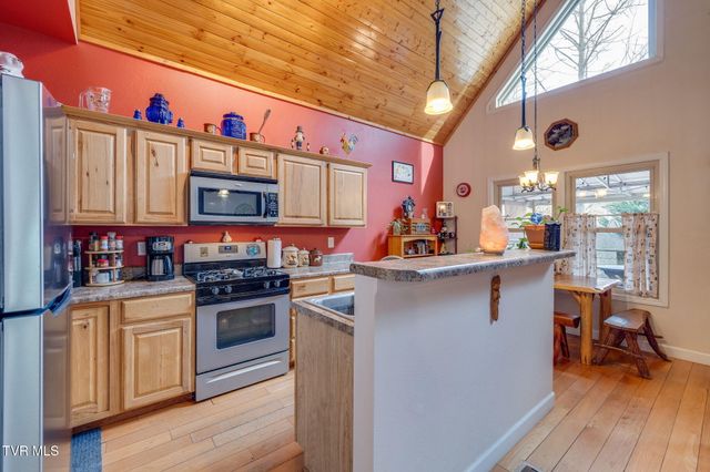 139 Charlie Harrell Lane, Hampton, TN 37658