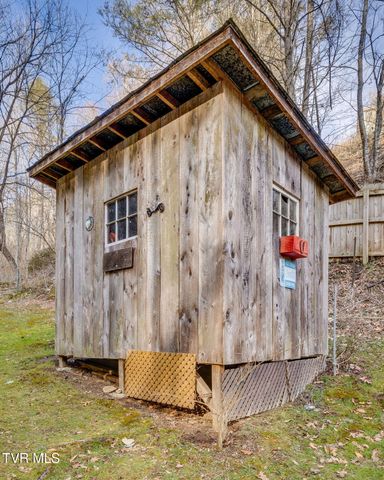 139 Charlie Harrell Lane, Hampton, TN 37658