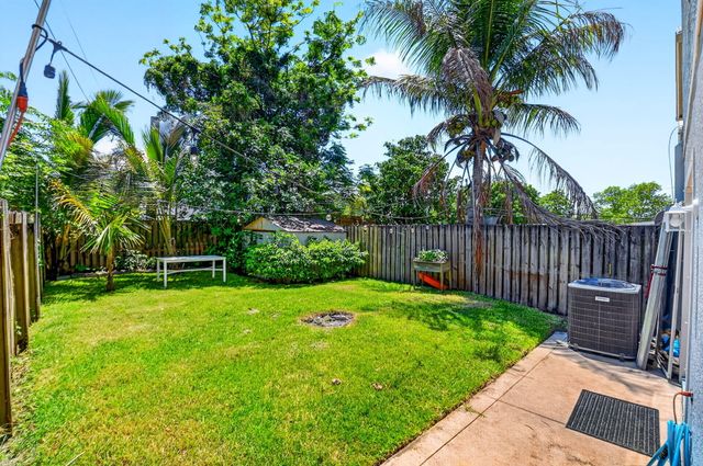 4334 Cambridge Street, Lake Worth, FL 33461