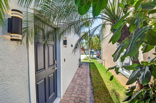 4334 Cambridge Street, Lake Worth, FL 33461